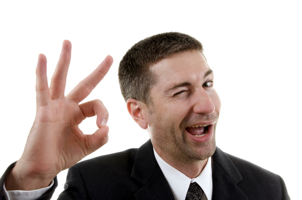 человек который хорошо разговаривает. человек который хорошо разговаривает. разговор мужчин. общение между людьми. говорящий человек.