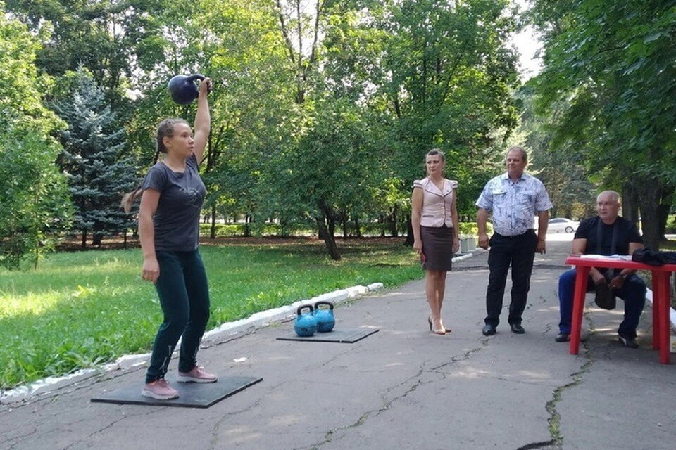     Ольга Клименко ни разу не проигрывала на городских соревнованиях, и в этот раз тоже была лучшей. Фото: АГ Шахтерска