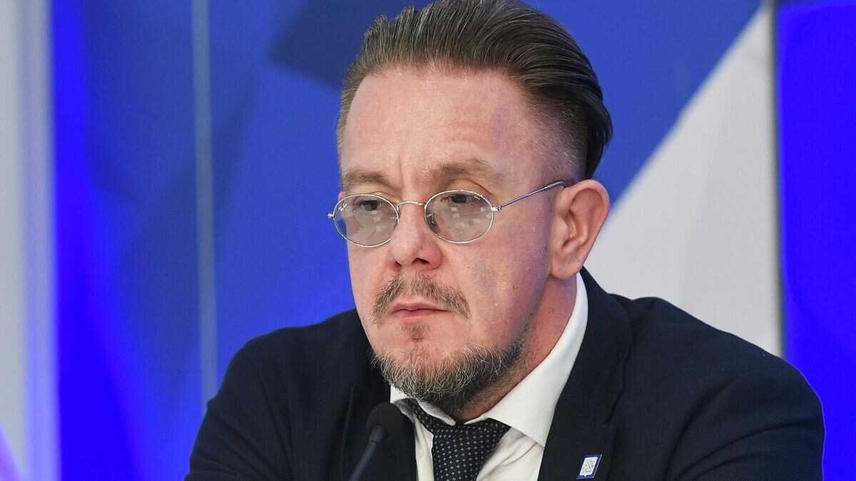    Политолог, политический обозреватель радиостанции "Говорит Москва" Александр Асафов© РИА Новости / Владимир Трефилов