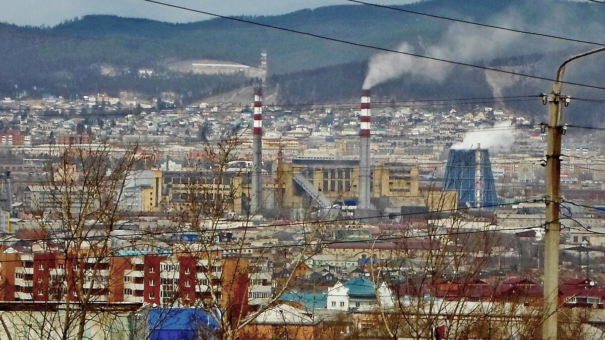     Сейчас на станции трудится больше 450 человек. Есть много производственных династий, люди работают здесь поколениями.