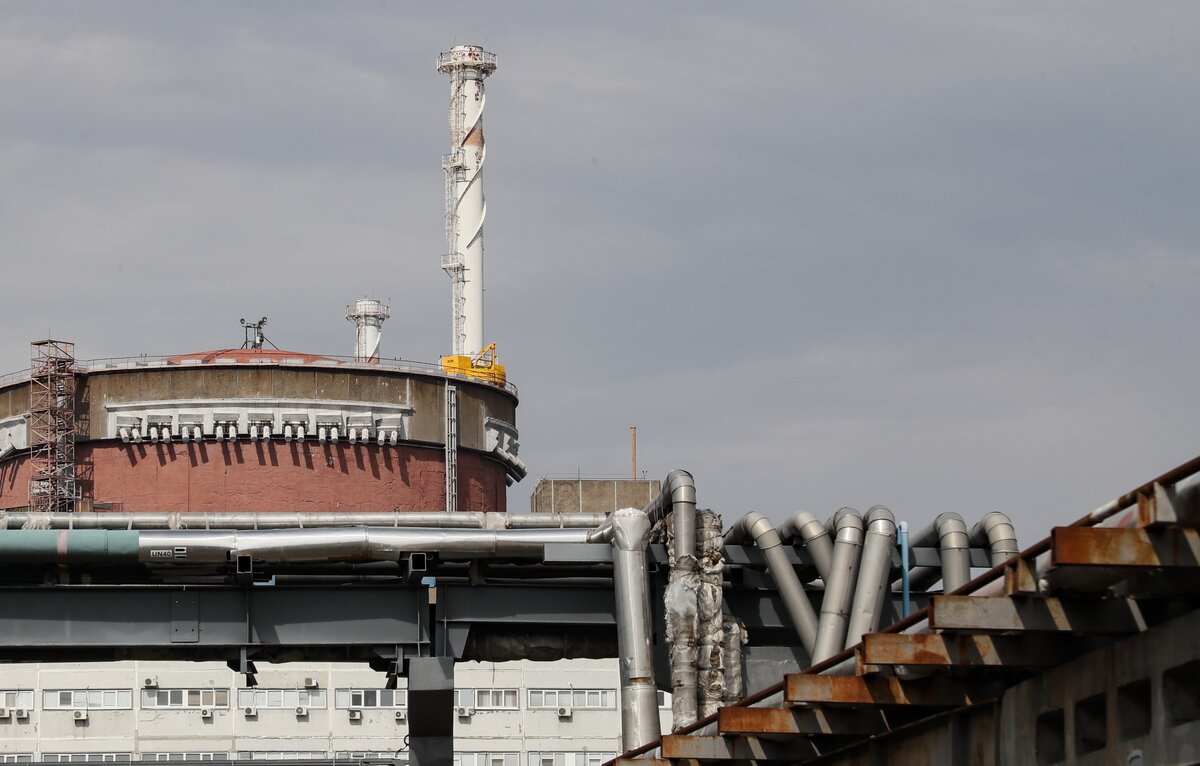    Запорожская АЭС  EPA-EFE/YURI KOCHETKOV