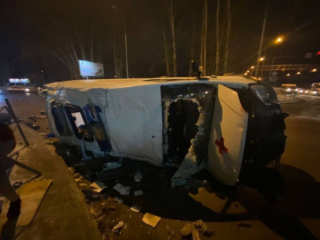 Выпил в баре и сел за руль. Виновника ДТП со «скорой» в Новосибирске  направили в колонию-поселение | Беседа Онлайн | Дзен