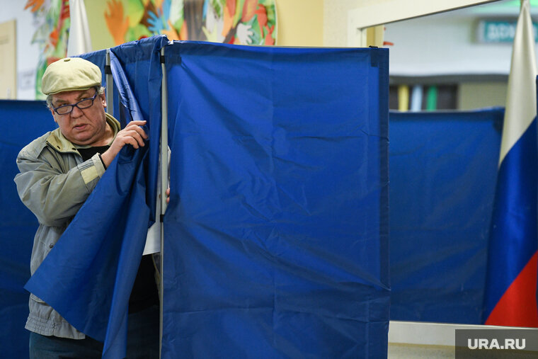    Жители ХМАО с утра активно голосуют на избирательных участках