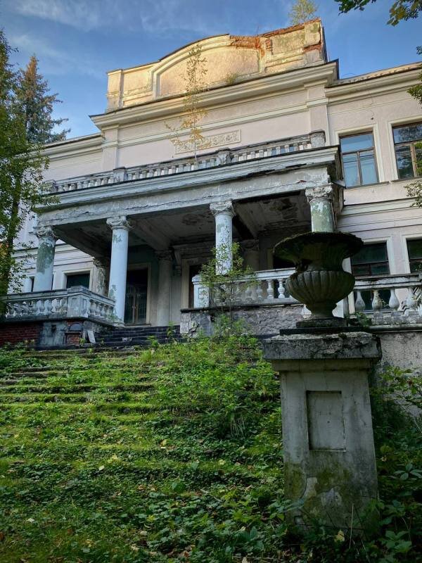    Дача Сталина в Подмосковье выставлена на торги