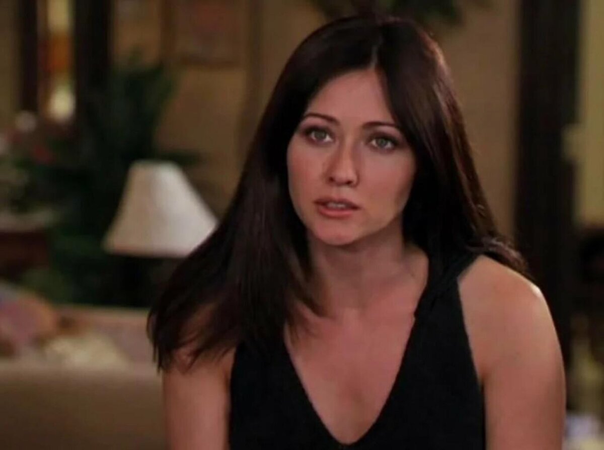 Шеннен доэрти. Прю ю ю. Зачарованные прю холливелл. Зачарованные прю холливелл. Прю холливелл ведьмочка.