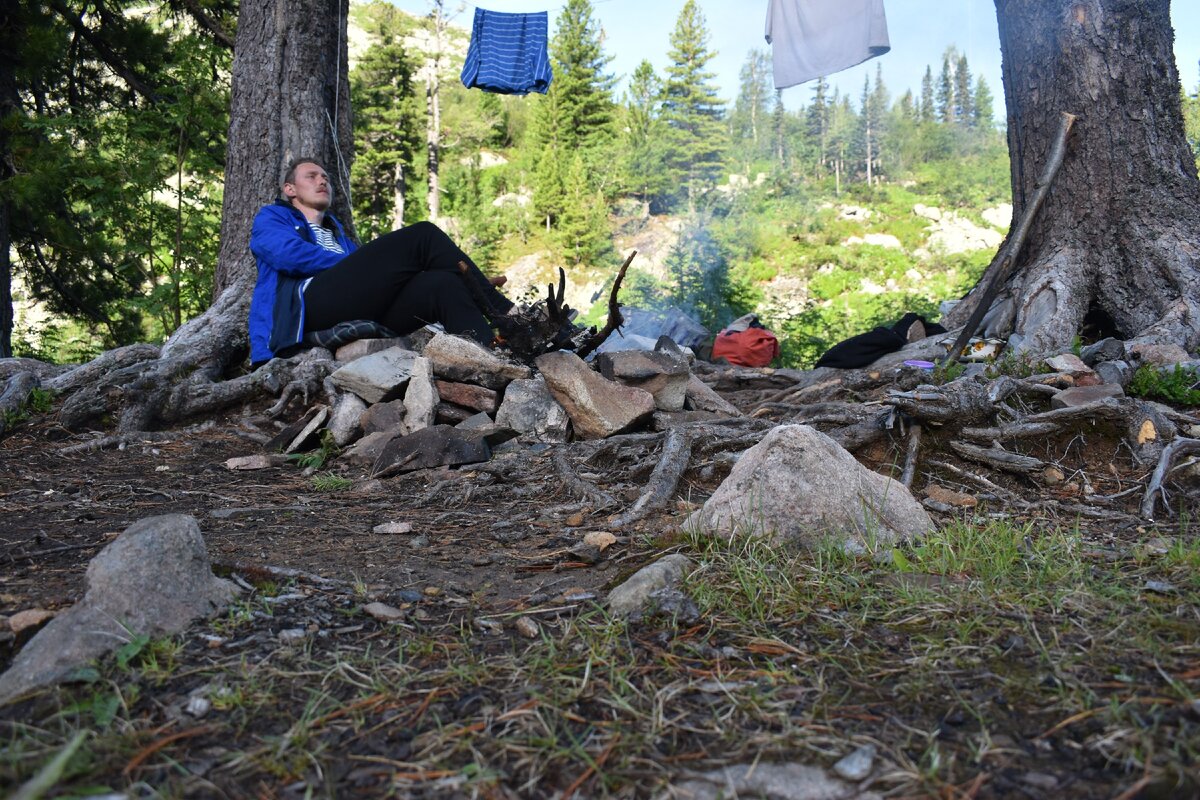 Сушим одежду на стане