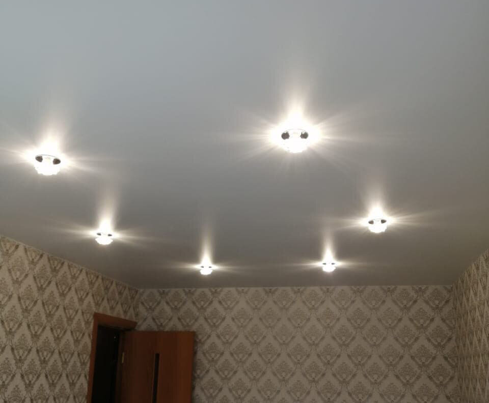 Светильники под лампочку G9