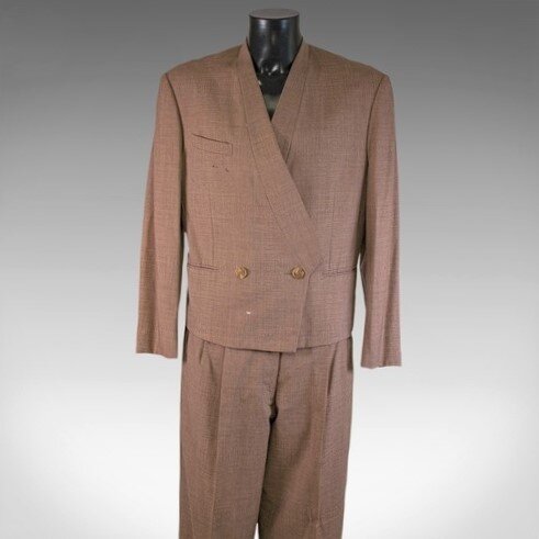 Источники: Auction Antiques 