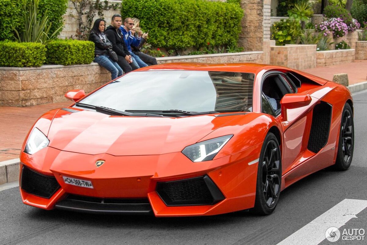 Lamborghini Aventador lp700 4 Roadster Red autumn