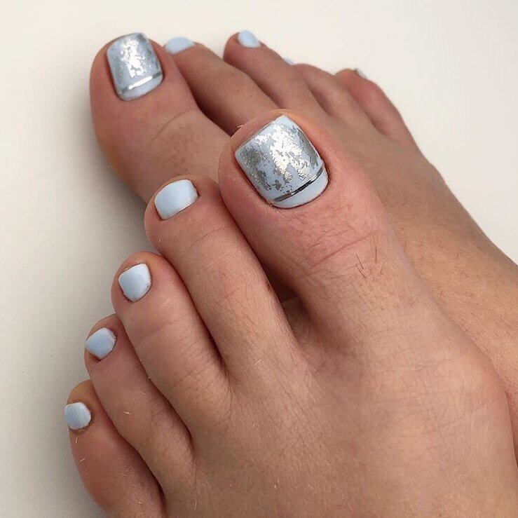 2022 Toe Nail Trends