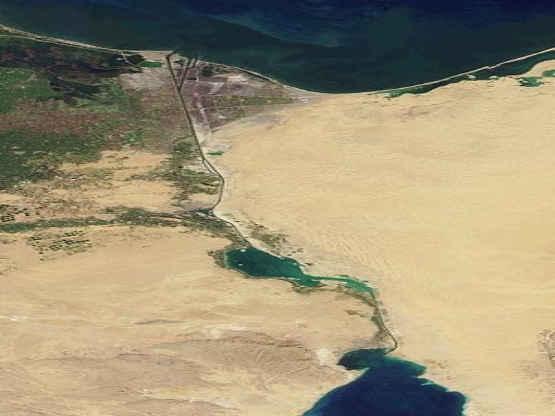 Этот объект соединяет красное и средиземное море. Суэцкий канал Суэц. Новый Суэцкий канал. Красное море Суэцкий канал. Спутниковый снимок Суэцкого канала