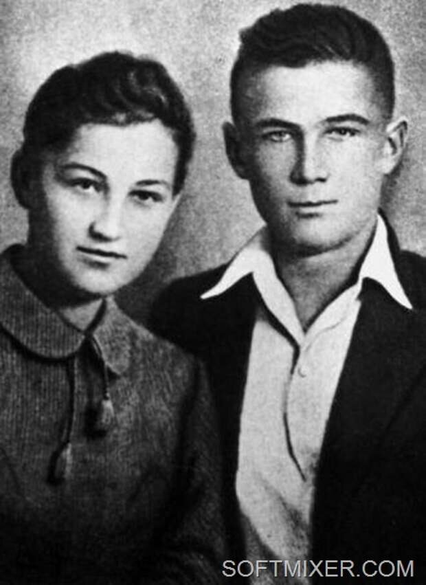 Зоя и Шура Космодемьянские