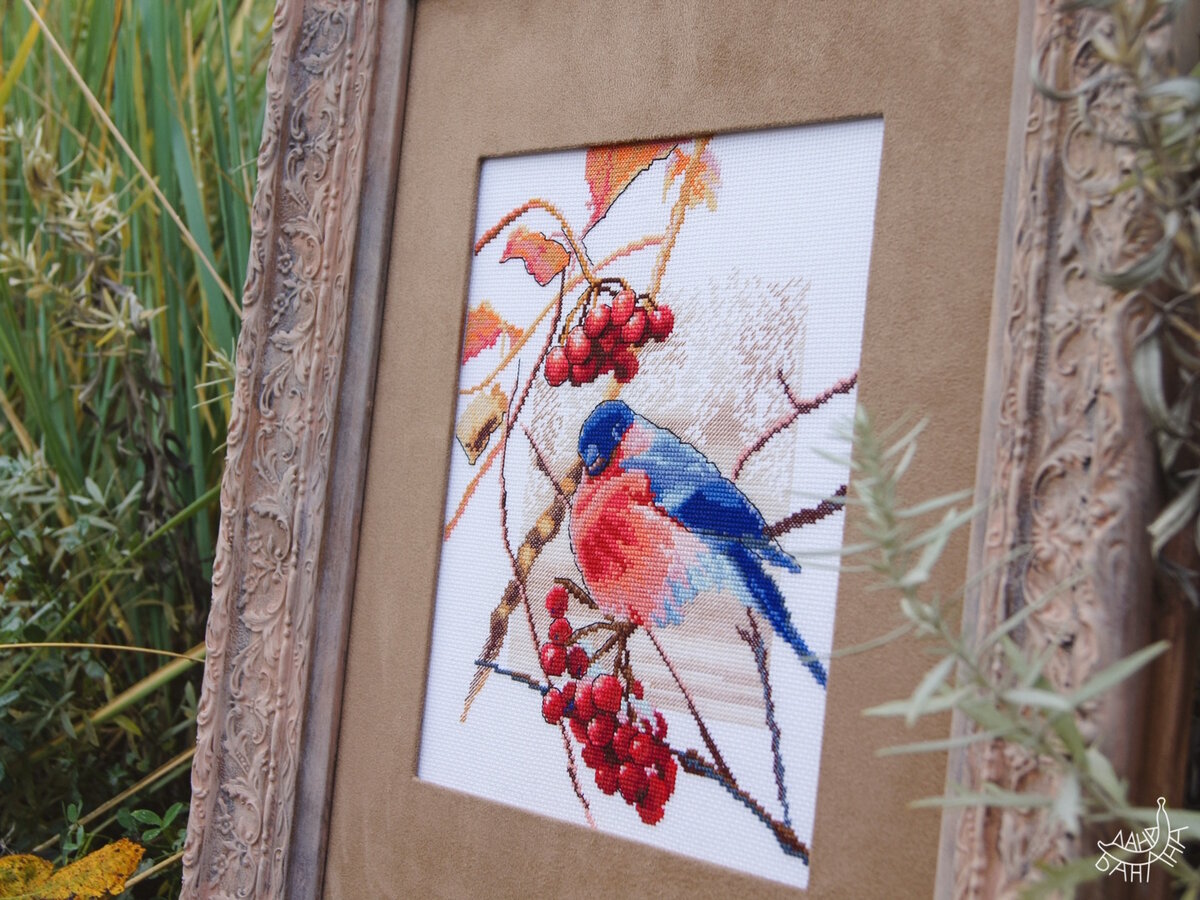 Съёмка проводилась в ботаническом саду имени Цицина. Ради хороших кадров не страшно тяжесть по Москве таскать, даже с колото-резаной раной руки, ххихи;)