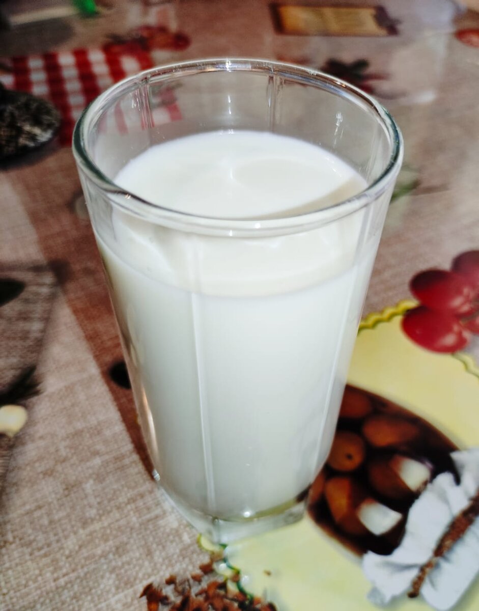 Парное козье молоко