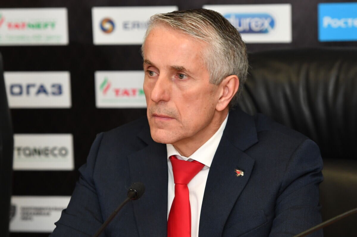 Боб Хартли является одним из самых высокооплачиваемых тренеров в КХЛ