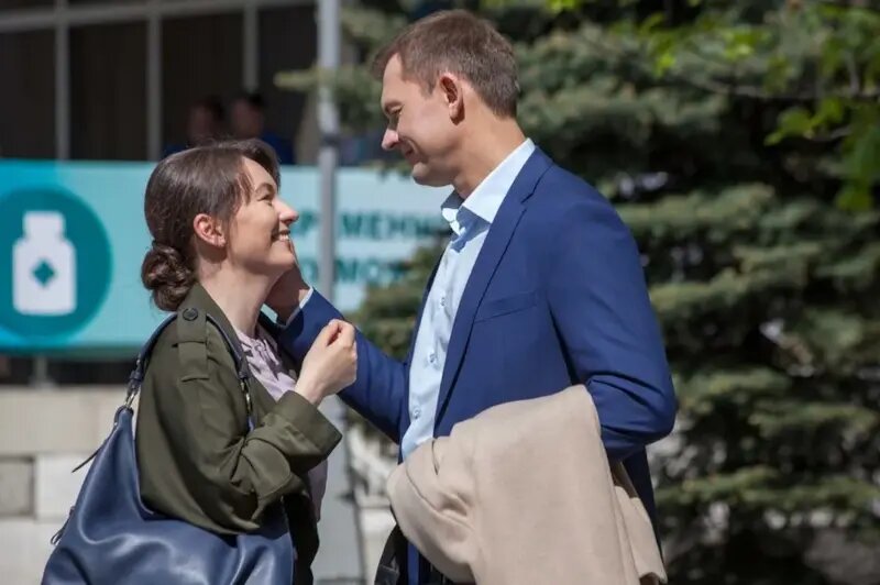 Алексей Фатеев и Ольга Гришина / кадр из сериала «Гречанка»