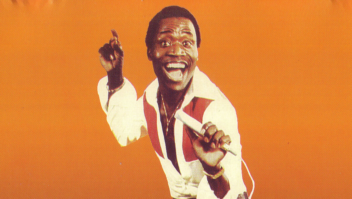 Патрик симон амара кукарелла. Хафанана. Костюм для танца кукарелла. Hafanana африк симон. Кукарела.