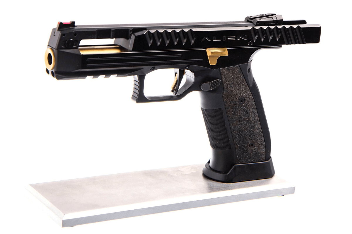 Laugo Arms Alien - пистолет очень оригинальной конструкции | Источник: laugoarms.com