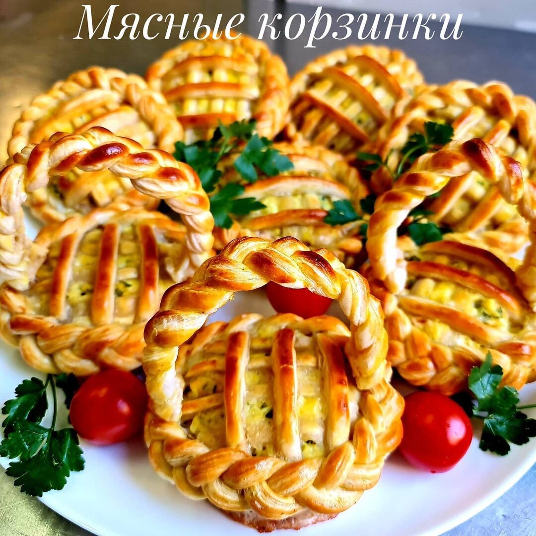 Корзинки с начинкой из кабачков и куриного фарша