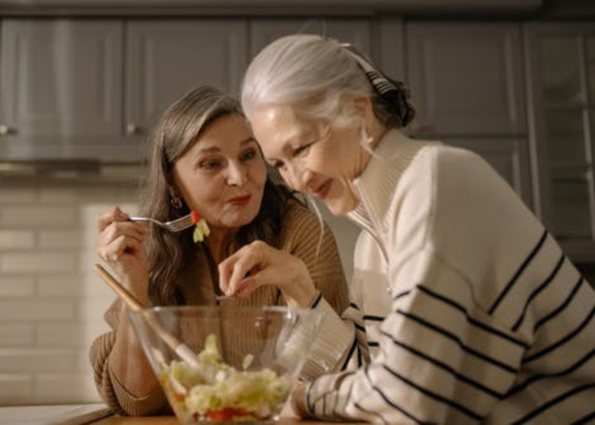 Возрастные женщины — самое время заниматься собой, ведь все остальные миссии уже выполнены... 