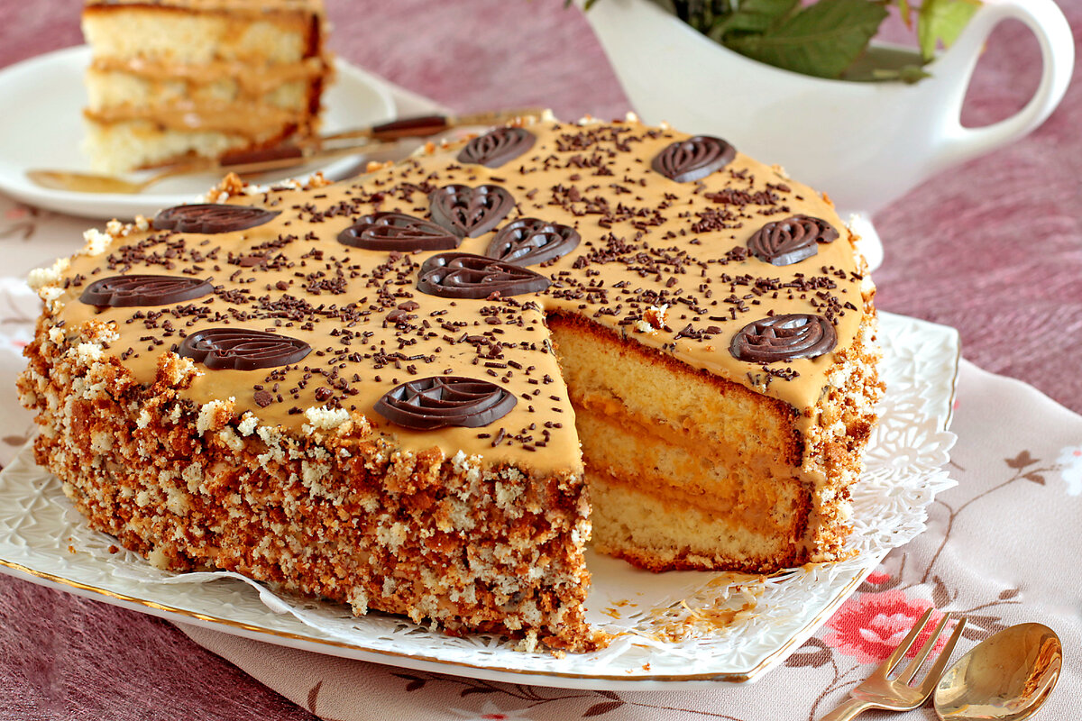 Торт князь нива черноземья. Тесто для медовика. Медовик классический. Торт медовой тесте. Торт медовый.