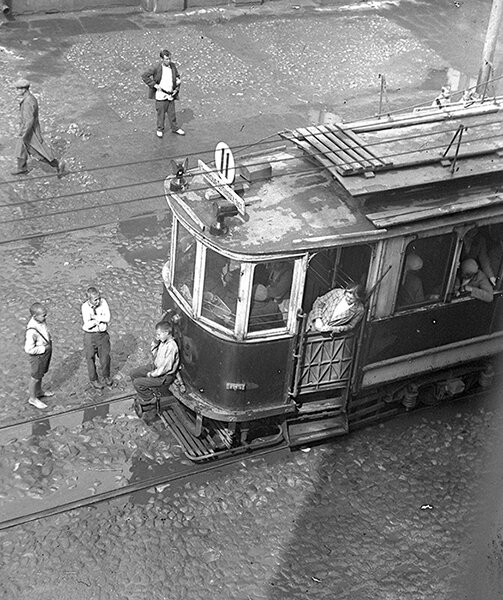 Фото Николая Кубеева, сделанное в 1933-34 году в Москве. Из коллекции Андрея Мятиева.