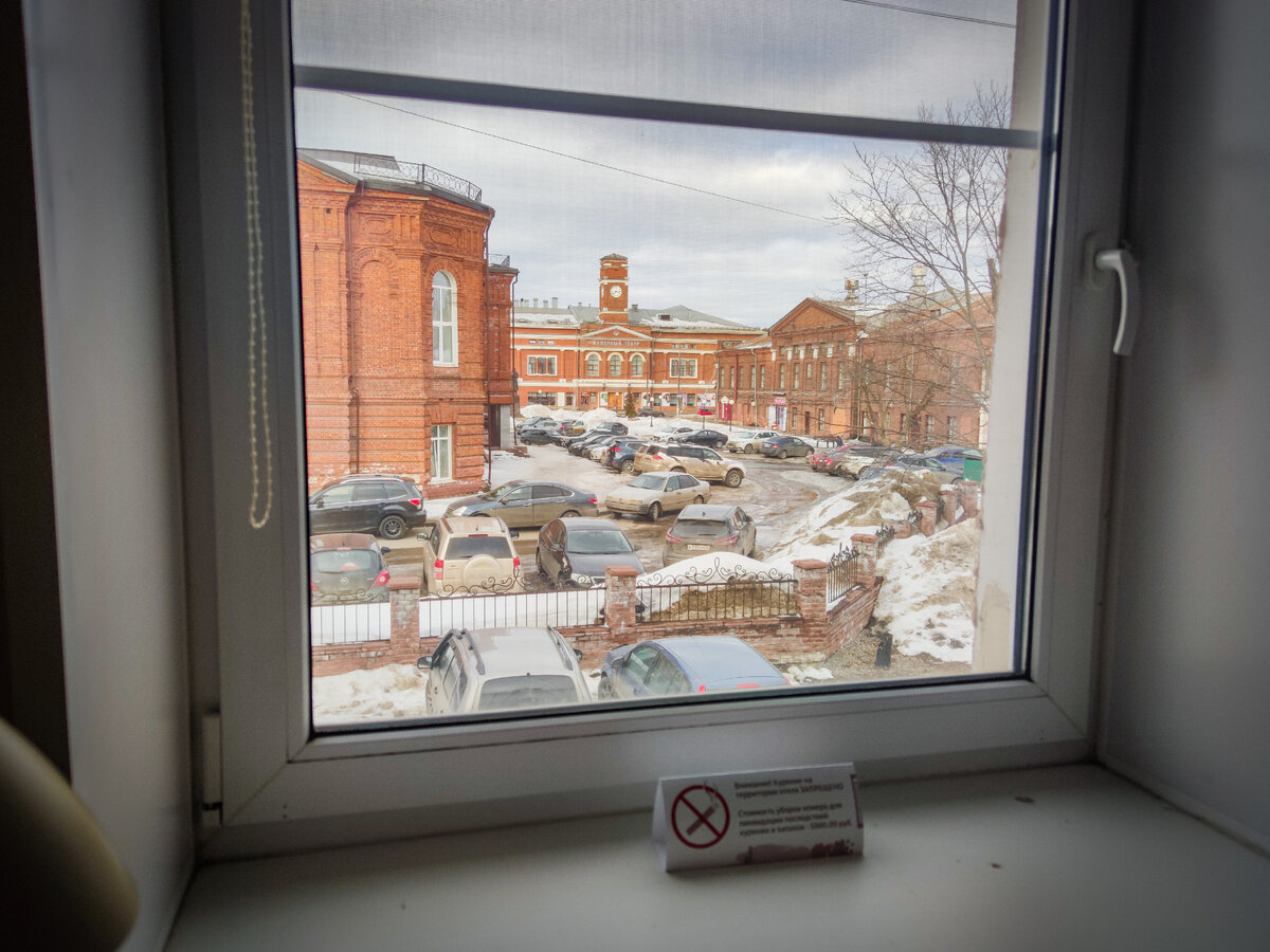 Башня — это Камерный театр, один из символов Череповца