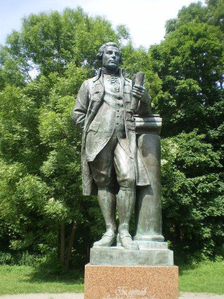 Фотография с сайта https://wikimapia.org/17476233/ru/Памятник-А-Т-Болотову