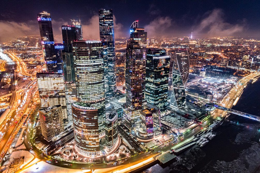 Москва никогда не спит. И современный футуристический центр - тому подтверждение 