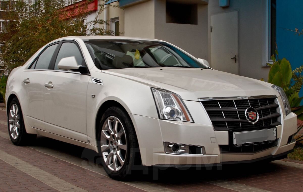  Агрессивный и элегантный, выразительный и утонченный, Cadillac CTS 2008 года излучает эффектный дизайн.-2
