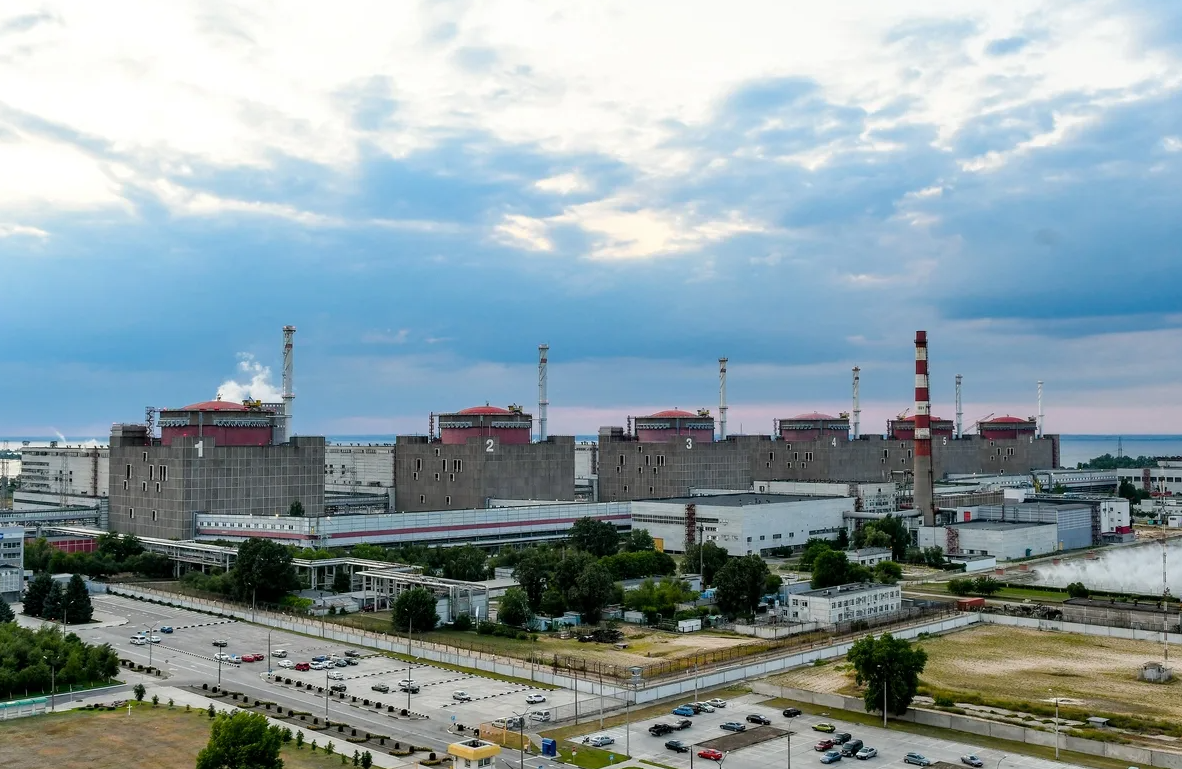 Мощность запорожской аэс. Атомная электростанция Энергодар. Запорожская АЭС Энергодар. Запорожская АЭС (Украина) — 6000 МВТ. Запорожская АЭС 5 энергоблок.