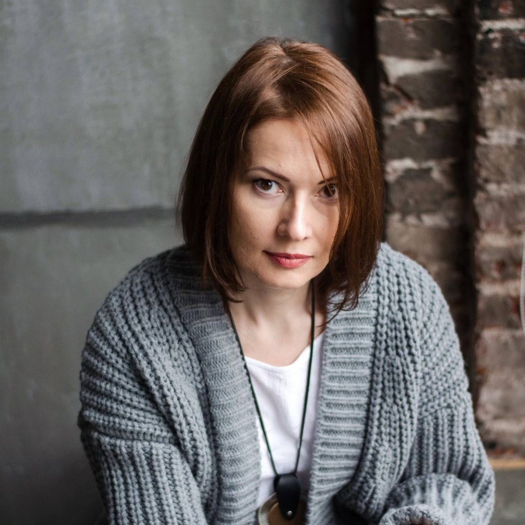 она дружит с актрисой юлией