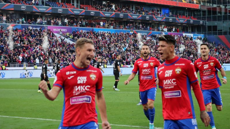 Фёдор должен снова забить!