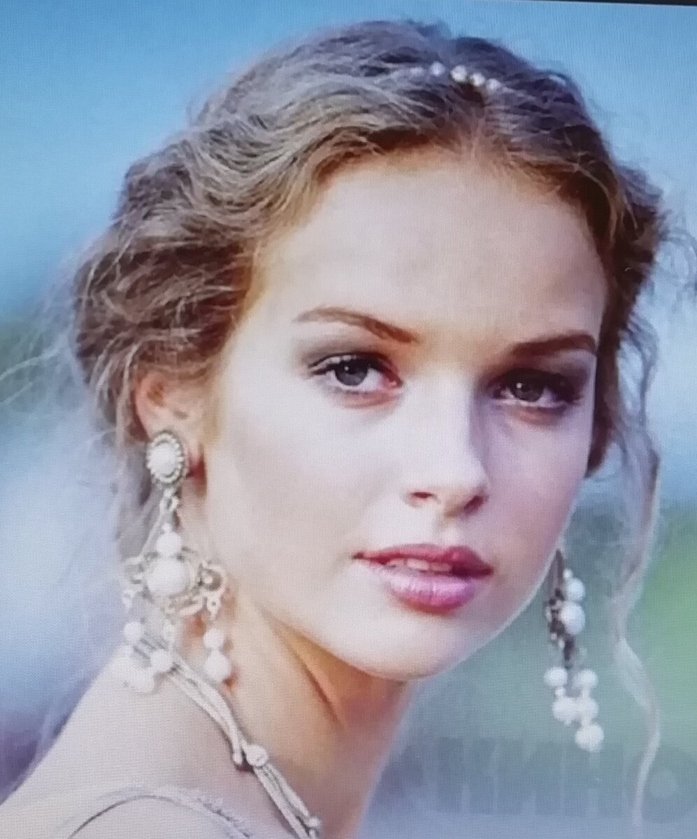 Лилиана провожает любимых людей на войну