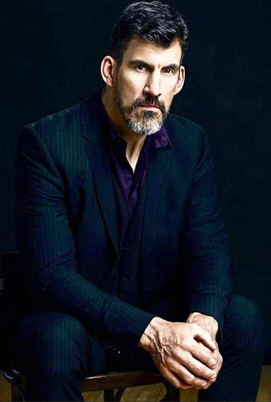 Популярный канадский актер Роберт Мэйллет