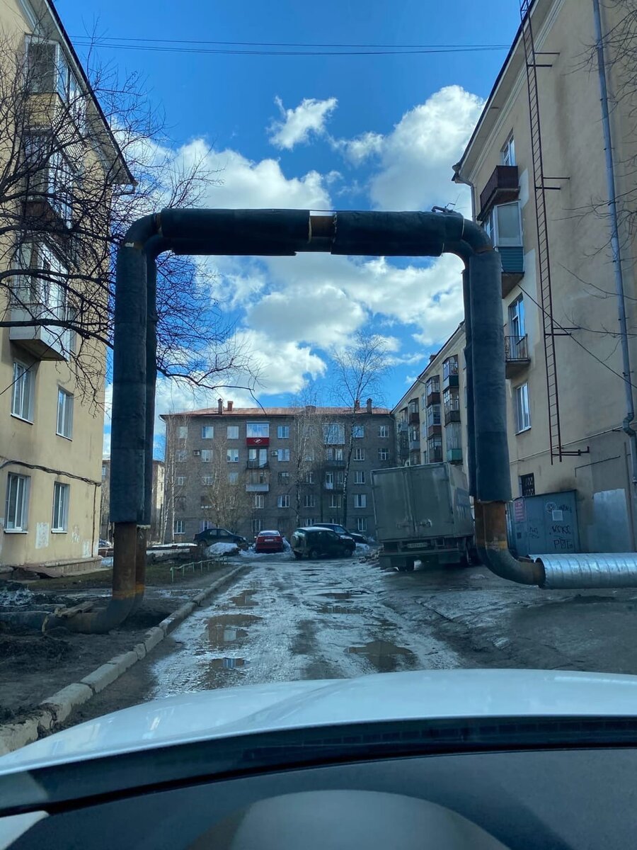 Один из дворов на Бульваре Доменщиков в Череповце