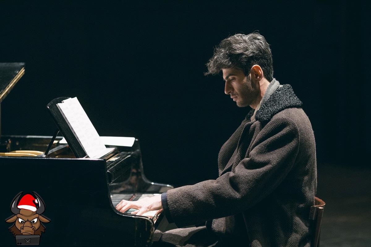 Амбарцум Кабанян. Кадр из фильма «Танец с саблями»