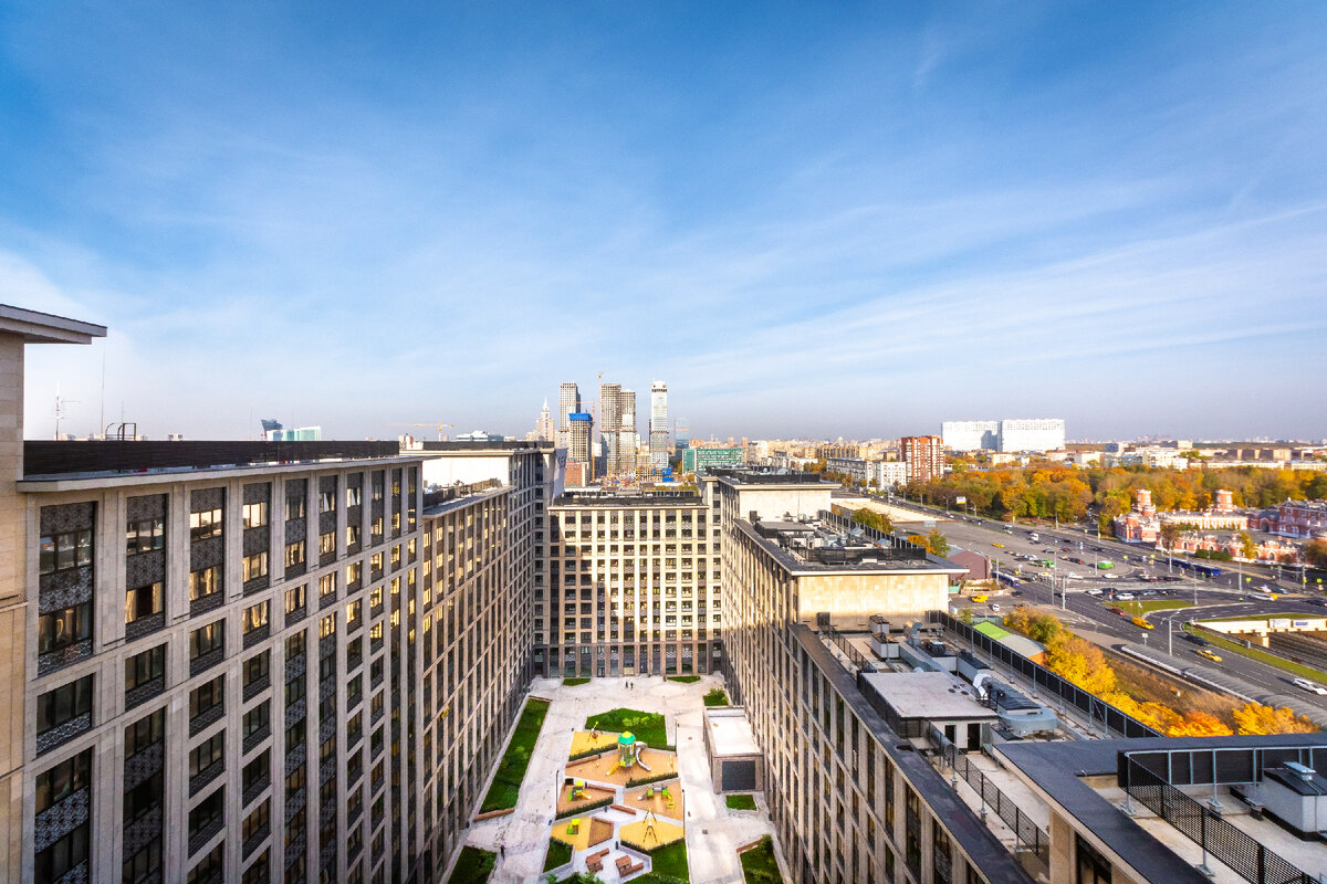 Московский довольно. Бирюлево восточное загорьевская улица. Москва река москва сити ночью. Московский довольно. Московский довольно.