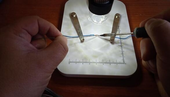 Изображение 1: Камера № 2 фокусируется на технике учителя в общем режиме (расстояние около 30 см).