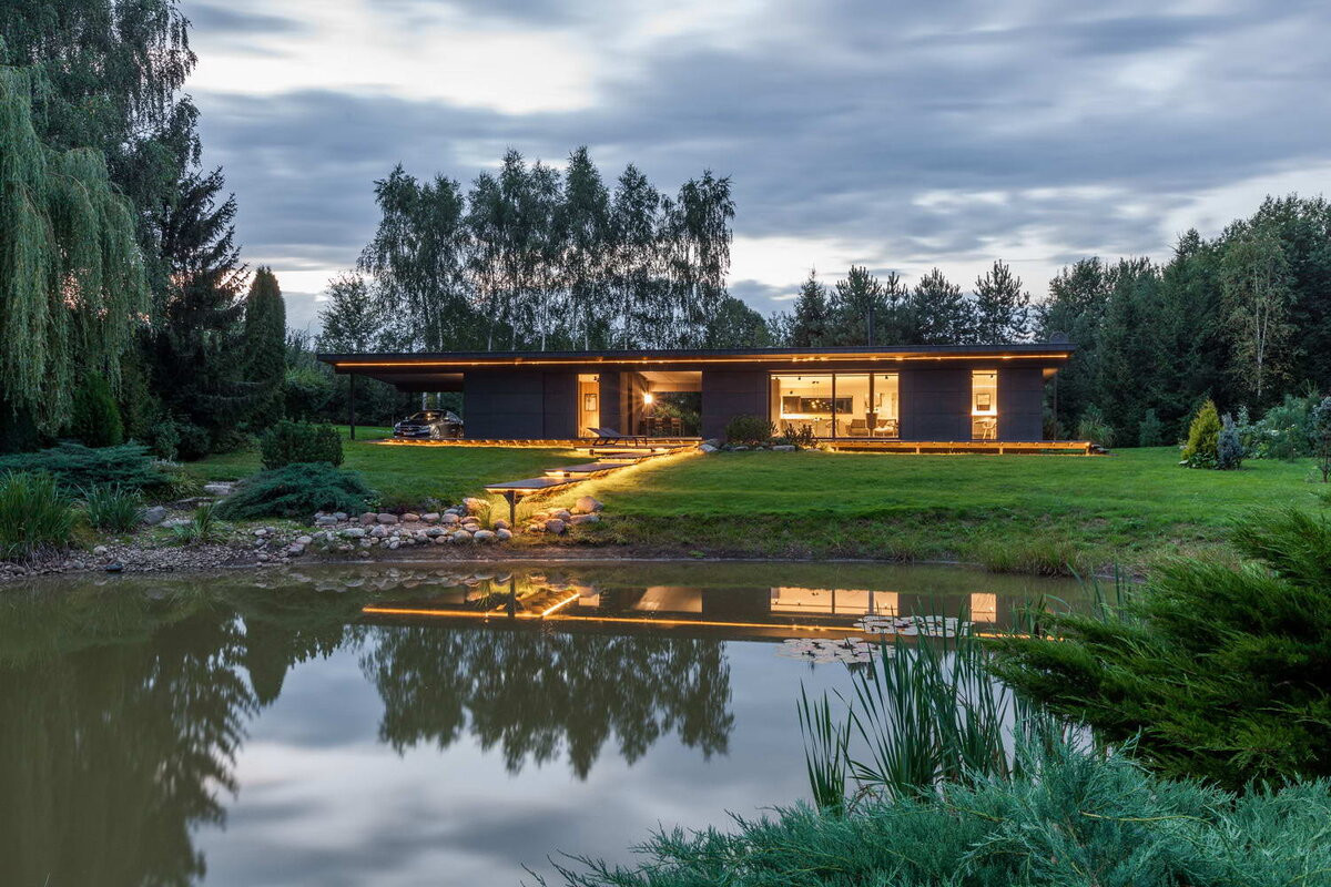 Дом под Минском (House near Minsk) в Белоруссии от архитектора Александра Кратовича (architect Alexander Kratovich)