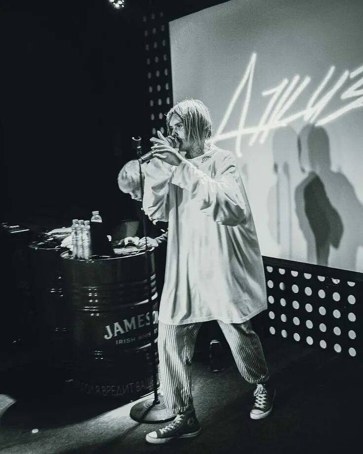 Джижус (Кожихов Владислав Дмитриевич)-музыкант из Кирова