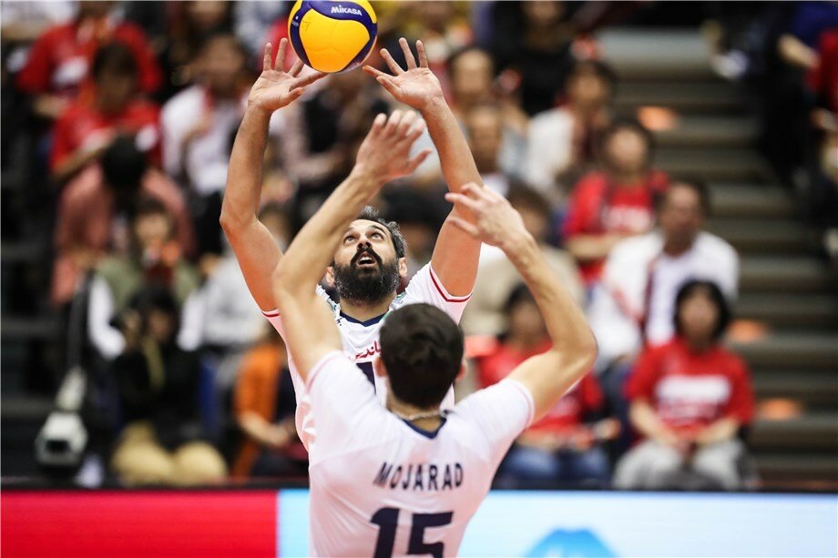 Связующий сборной Ирана - Маруф Саид. 