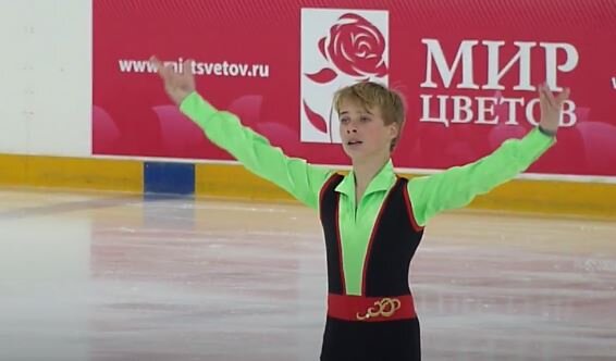 Алексей Красножон. 2013 год. Russian Juniors 2013. Источник фото: YouTube канал mihsersh.