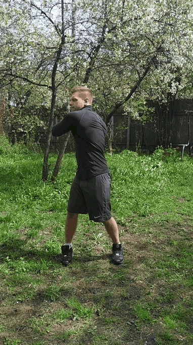 Скрутки туловища. Можно делать в конце выброс рукой.