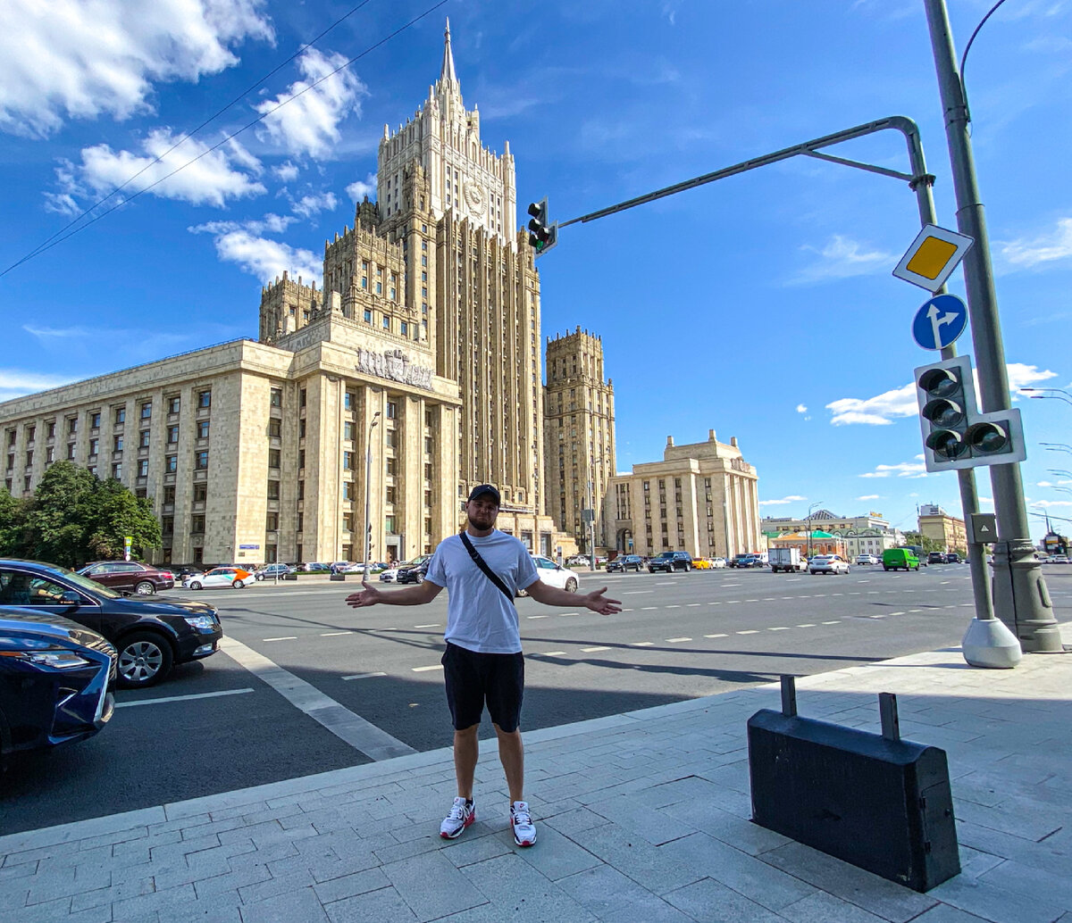 Почему я никогда не перееду в Москву | Макс Путешествует | Дзен