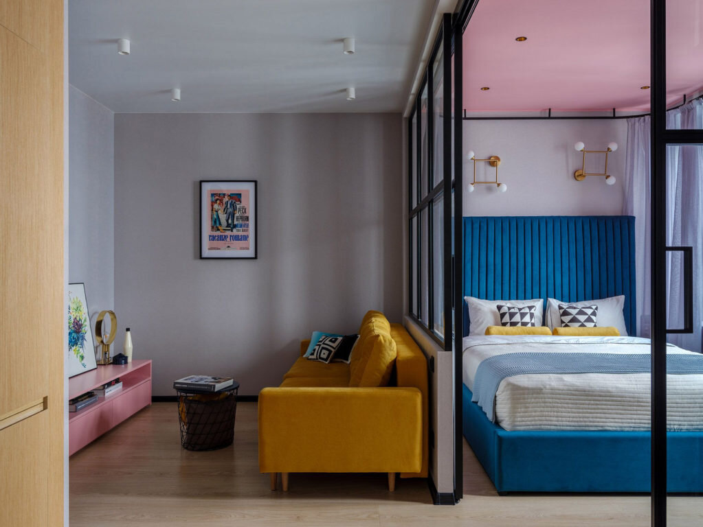 Дизайн маленькой спальни: 5 решений с планировками