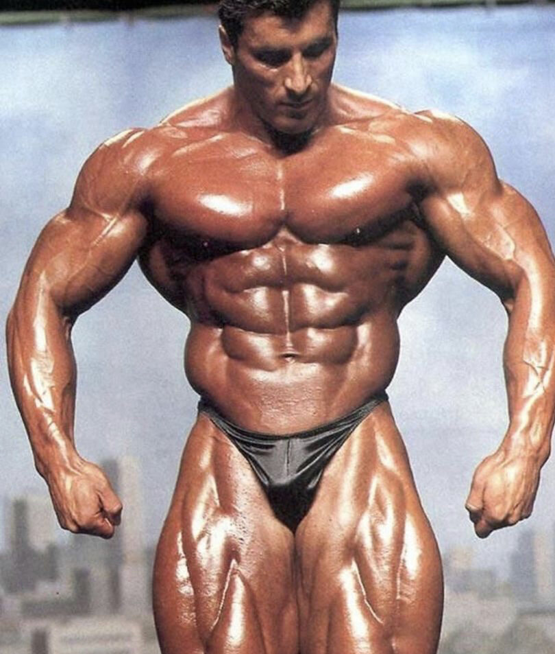 Когда 20 лет перекачиваешь жир в мышцы, а химло тут не причем))