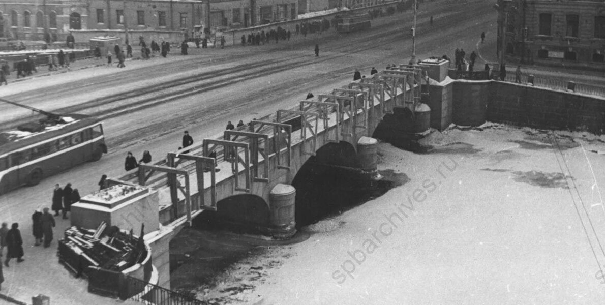 Аничков мост (восстановление) 