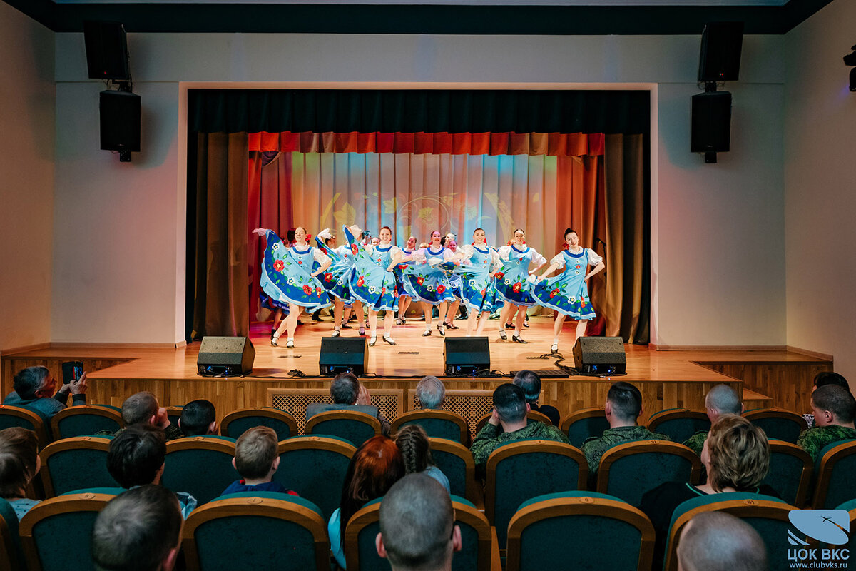 В подмосковном Петровском прошел праздничный концерт «Слава, защитникам неба Родины!», посвященного Дню войск ПВО