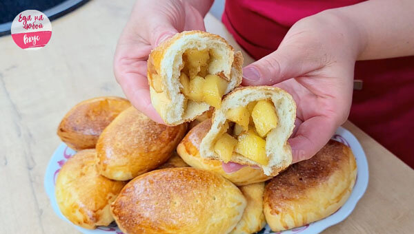 Сдобные пирожки с яблоками в духовке рецепты